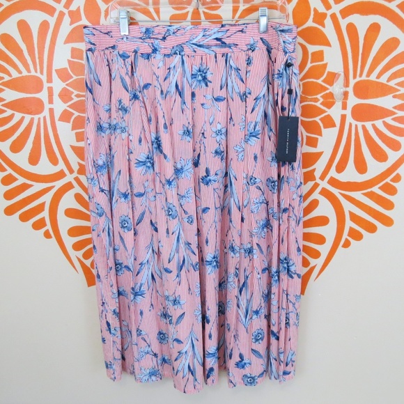 Tommy Hilfiger Dresses & Skirts - NWT Tommy Hilfiger Striped Floral Flowy Skirt XL
